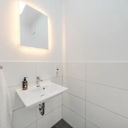Kuesten Loft Fluxus Delft-blick, 1 Balkon, 80qm *